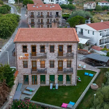 Cunda Labris 3*