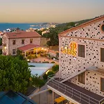 ホテル Cunda Labris 3*