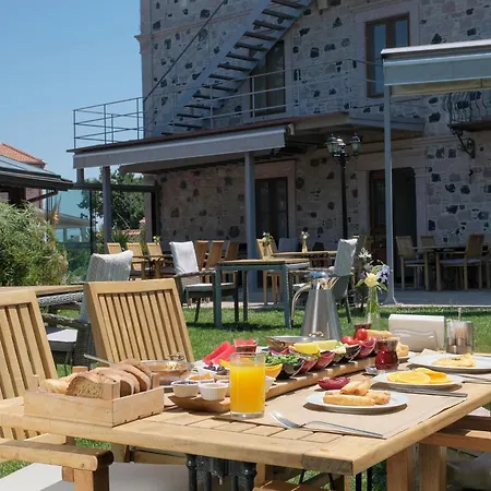 מלון Cunda Labris 3*