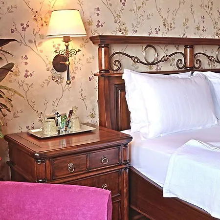 מלון Cunda Labris 3*